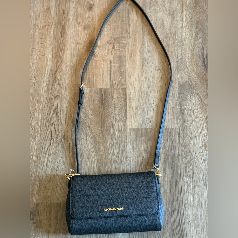 NWOT Michael Kors Medium Logo Convertible Crossbody Bag